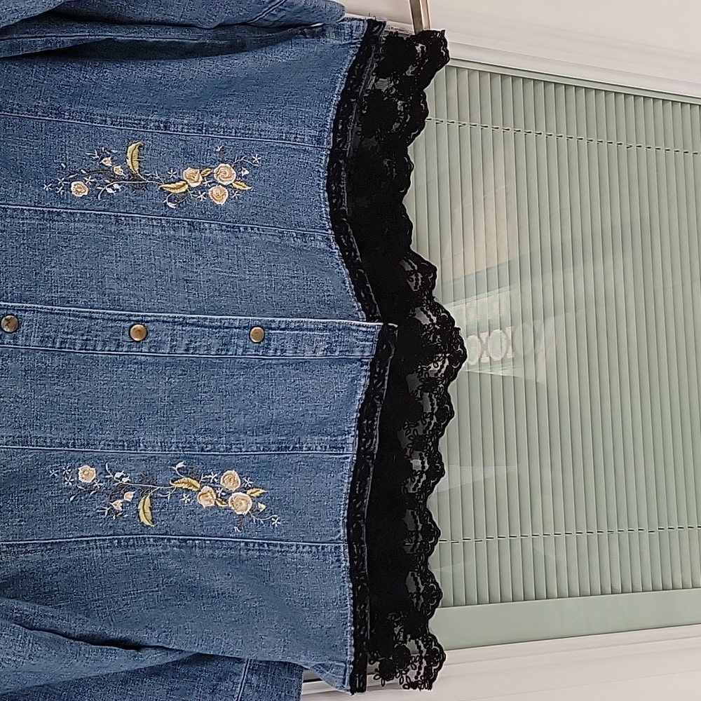 Emma James Denim Shacket Lace & Floral Embroidery Sz 14 Snap Buttons Vintage - Picture 5 of 11
